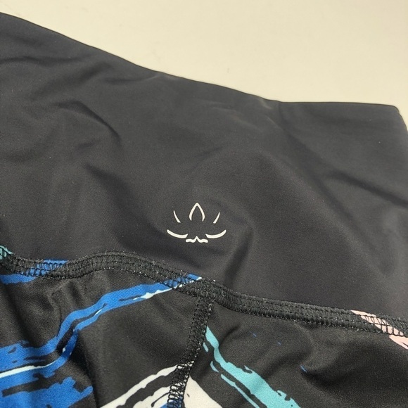 Beyond Yoga Chevron Blush Pink Blue Mint Black Watercolor Stripe Midi Leggings - Picture 5 of 15